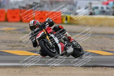 media/Jan-15-2023-SoCal Trackdays (Sun) [[c1237a034a]]/Turn 2 Set 1 (1145am)/